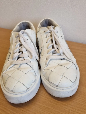 weiße sneaker  Bild 2