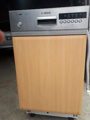 Einbau-Geschirrspüler Marke Bosch   45cm Breit   Funktioniert einwandfrei, Euro 70