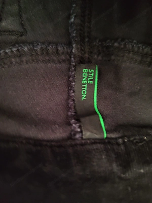 Feine Schnürlsamthose  Bild 2