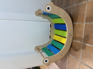 Regenbogenwippe zu verkaufen 