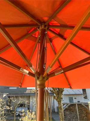 Sonnenschirm aus Echtholz Bild 3