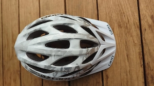 Verkaufe Fahrradhelm Damengrösse 51-56 Bild 2