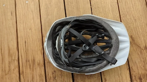 Verkaufe Fahrradhelm Damengrösse 51-56 Bild 4