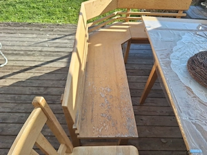 Eckbank mit Tisch und Stühlen Bild 2