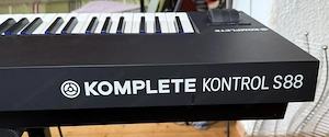 Komplete Kontrol S88 MK2 Bild 2