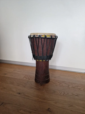 Djembe "Kambala Percussion" | Kraftvoller Sound | 55 cm hoch | Top Zustand Bild 3