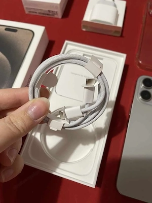 Apple iPhone 15 Pro max 512 gb Bild 4