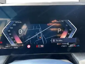 BMW 218d Active Tourer // Komfortzugang // adapt. LED Scheinwerfer // Fernlichtassistent Bild 9