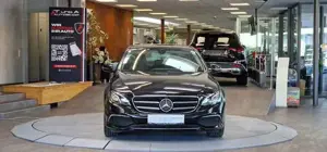 Mercedes-Benz E 200 Bild 2