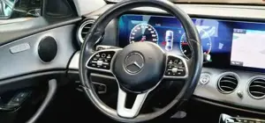 Mercedes-Benz E 200 Bild 12