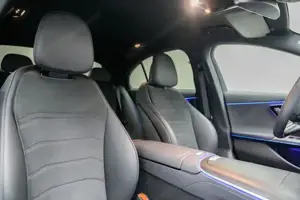 Mercedes-Benz E 220 d 4MATIC Limousine W-Paket Sport S-Sitz Bild 9
