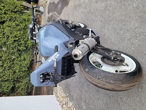 Suzuki gsxr 750 Srad Streetfighter Bild 4