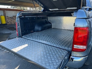 VW Amarok Pickup, Pritsche, TDI, Allrad 4Motion, AHK Bild 7