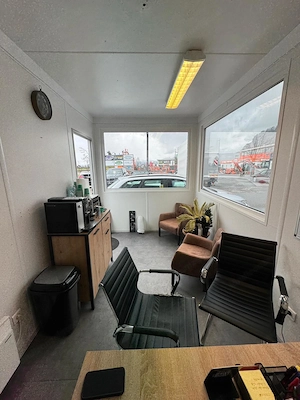 Bürocontainer   Verkaufscontainer - modern, hell & sofort einsatzbereit Bild 5