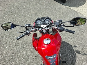 125er Honda Motorrad Bild 3