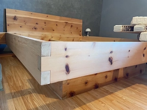 Zirbenbett Doppelbett Bild 5