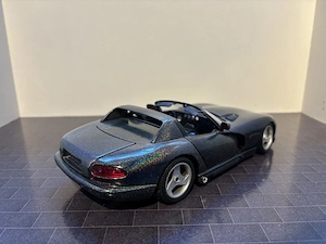 Modellauto 1 18 Dodge Viper Cabrio Bburago Flip-Flop Lackierung - SELTEN Bild 2
