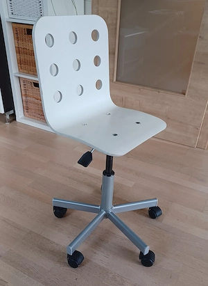 Höhenverstellbarer Drehstuhl für Kinder Bild 2