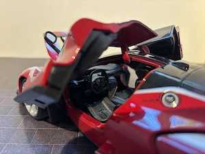 Modellauto 1 18 Ferrari FXX-K rot Bburago  Bild 5
