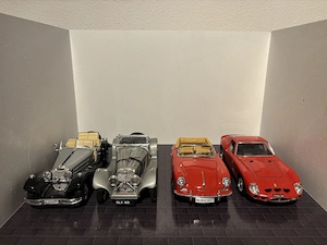 Modellautos 1 18 Bburago und Hot Wheels 250 GTO, Ferrari Enzo, Porsche 356, Jaguar SS und MB