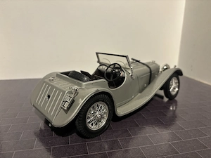 Modellautos 1 18 Bburago und Hot Wheels 250 GTO, Ferrari Enzo, Porsche 356, Jaguar SS und MB Bild 11