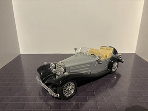 Modellautos 1 18 Bburago und Hot Wheels 250 GTO, Ferrari Enzo, Porsche 356, Jaguar SS und MB Bild 2