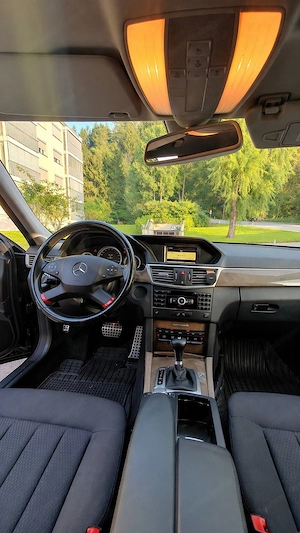 Mercedes-Benz E-Klasse zu Verkaufen Bild 2