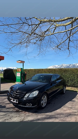 Mercedes-Benz E-Klasse zu Verkaufen Bild 5