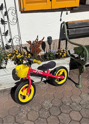 Laufrad rot gelb Bild 2
