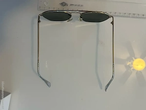 dünner Metallrahmen dunkle Gläser angenehmer leichter Sitz Retro   Vintage Stil Unisex tragbar  Idea