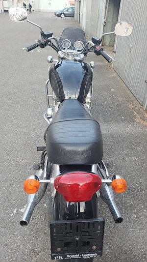 Triumph Thunderbird 900 Bild 3