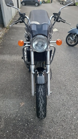 Triumph Thunderbird 900 Bild 4