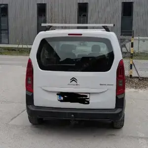 Citro n Berlingo Van Feel M BlueHDi 100 (BJ 2023) Bild 3