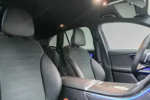 MERCEDES-BENZ GLC 300 Bild 9