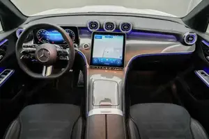 MERCEDES-BENZ GLC 300 Bild 7