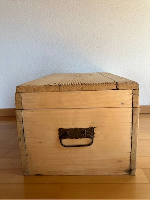 Alte Holzkiste Bild 2