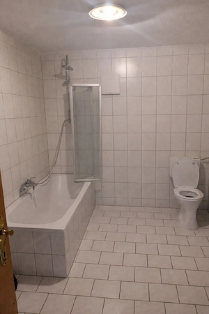 4-Zimmer-Wohnung mit Balkon und Garage Bild 5