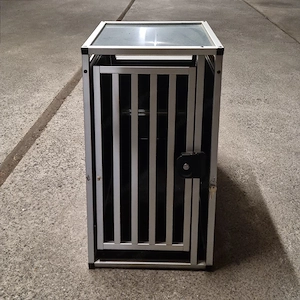 Hundebox stabil massive Sonderanfertigung Bild 3