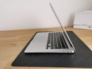MacBook Air (Early 2015, 13" Zoll, 128GB, 8GB RAM) in der Farbe Silber Bild 9