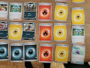 50x Pokemon Karten Bild 4