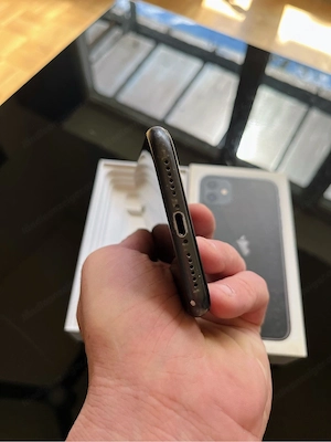 iPhone 11 128 GB Bild 7