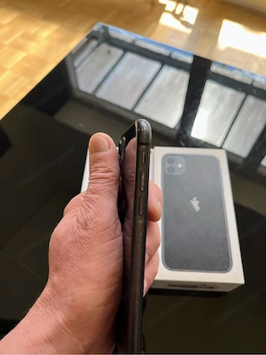 iPhone 11 128 GB Bild 6
