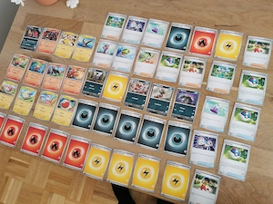 50x Pokemon Karten Bild 4