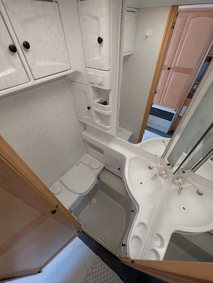 Wohnwagen Hobby 560 UL Exklusiv (Baujahr 1998) Bild 4