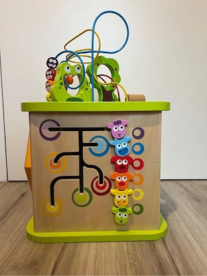 Hape Motorikspielzeug aus Holz - Aktivitätswürfel   Motorikwürfel