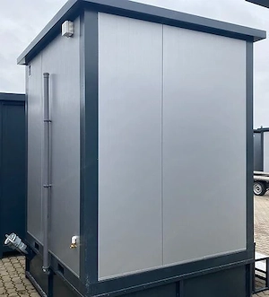 Sanitärcontainer WC-Box mit Doppelkabine Bild 2