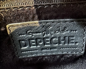 Umhänge Handy Tasche der Marke "Depeche" Bild 2