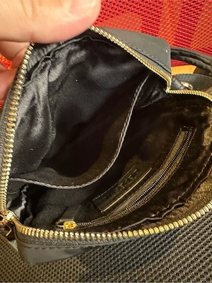 Umhänge Handy Tasche der Marke "Depeche" Bild 5