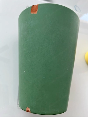 Schöner schlichter Blumentopf   Übertopf aus Ton in mattem Grün Bild 5