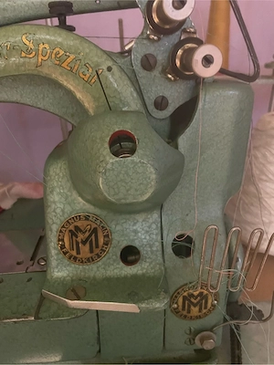 Einfass und Oberdeck i. Nähmaschiene Bild 4